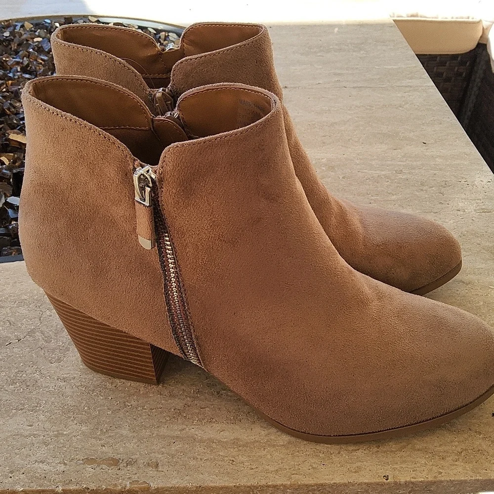 Style & Co faux suede light brown heeled boots size 10 1/2 - Picture 3 of 14